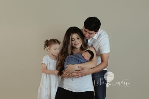 family newborn photoshoot
